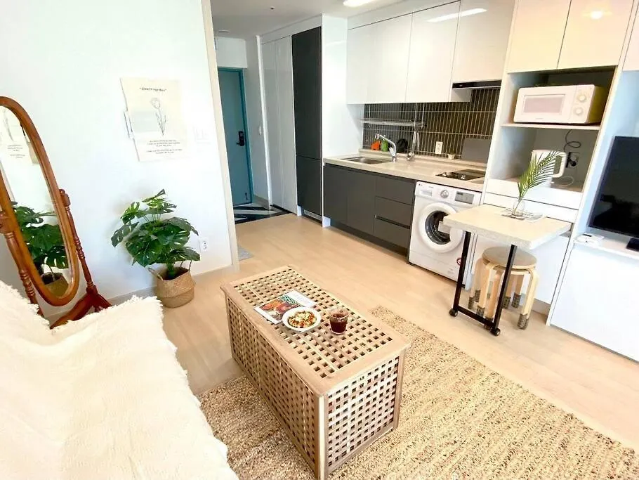 House Of Hyuni Apartment Busan