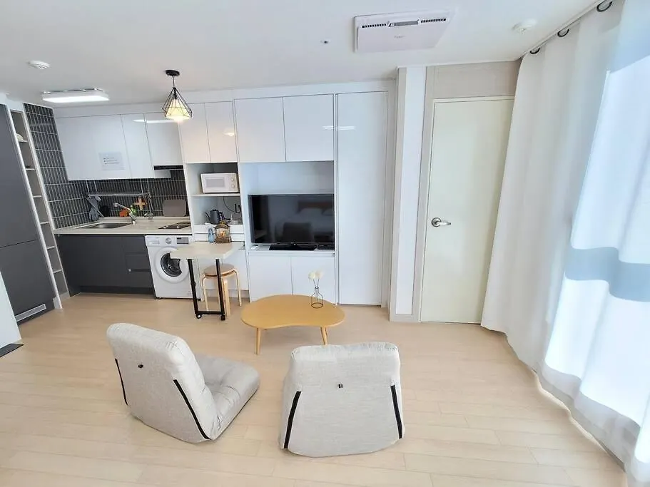 House Of Hyuni Apartment Busan